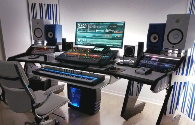 Adjustable Music Workstation Desk with Integrated Keyboard Tray for Personalized Setup post thumbnail image