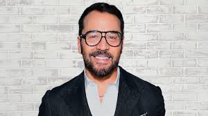 Behind the Scenes with Jeremy Piven: Insights into a Brilliant Actor post thumbnail image