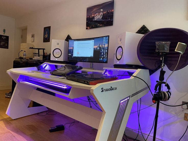 Striking a Chord: Personalizing Your Music Studio Workstation post thumbnail image