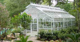 Tips for Setting Up Your Own Greenhouse Garden post thumbnail image