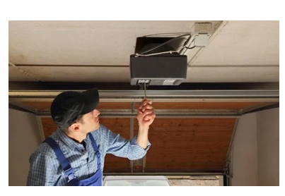 Austin’s Emergency Garage Door Rescue: Prompt and Professional post thumbnail image